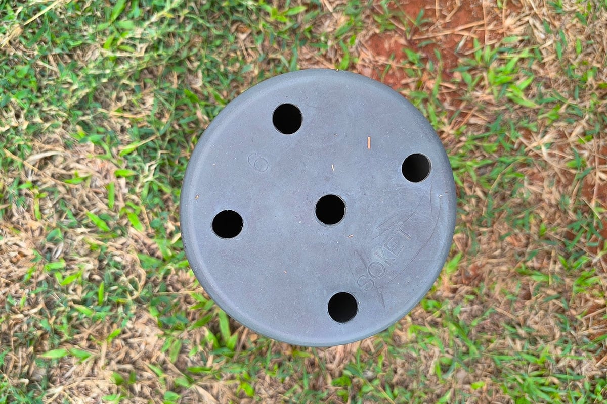 A clever gardening hack to streamline your mulching process