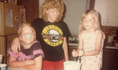 A culinary journey through the '80s: nostalgic delights and trends
