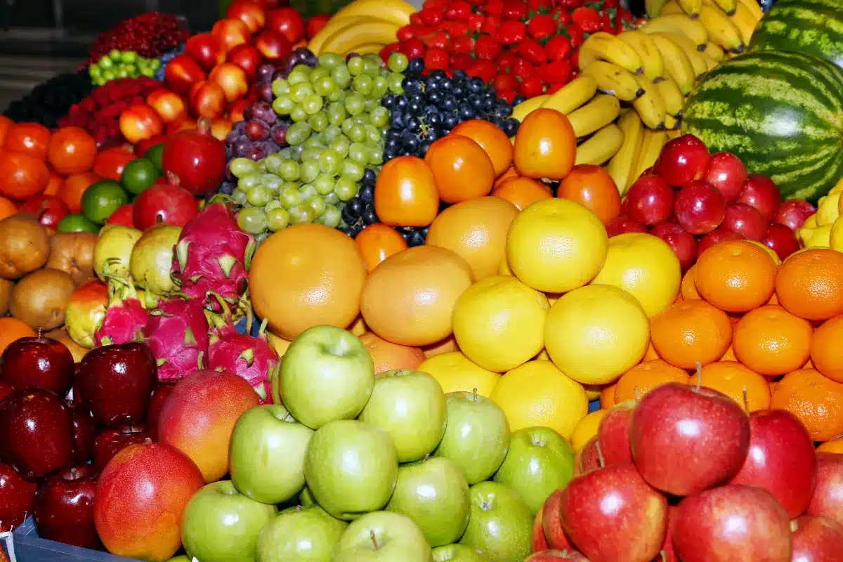 Discovering the fruit with the least pesticide contamination